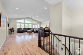 Photo 4 for 3670 Gundersen Cir
