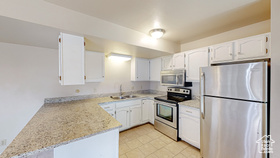 Photo 2 for 1685 N Hickory Ln