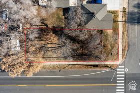 202 E 15th St MLS #2059629