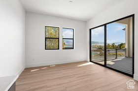 Photo 5 for 492 N Pinnacle Ln #6