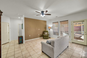Photo 3 for 1663 W Monrane Manner Dr