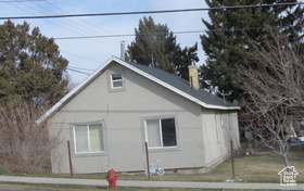 Photo 3 for 6 N 400 West