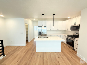 Photo 4 for 139 E Abbeville Ct