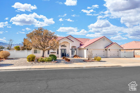 Photo 2 for 565 N Moonglow Pl