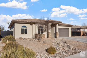 Photo 4 for 5936 S Desert Crest Dr