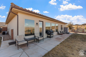Photo 6 for 5936 S Desert Crest Dr