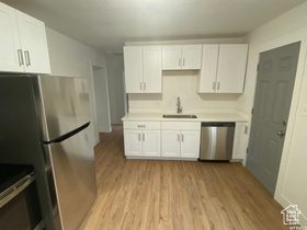 Photo 3 for 458 E Lambourne Ave