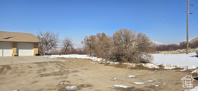 Photo 3 for 12975 S Highway 198