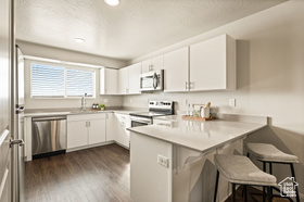 Photo 4 for 128 N Lone Rock Dr #204
