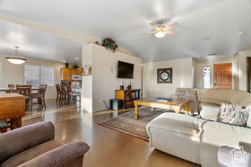 Photo 4 for 3462 E Stoneview Cir