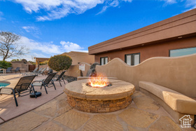 Photo 5 for 2090 N Tuweap Dr #56