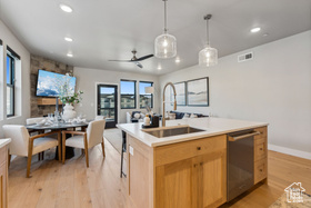 Photo 4 for 1127 W Vos Cir #103
