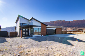 Photo 2 for 145 Crimson Cliffs Dr