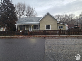 Photo 1 for 904 S Grant Ave