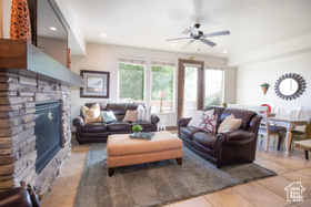 Photo 6 for 4206 E Torrey Pines Dr