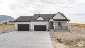 Photo 1 for 1214 E Highline Rd #208