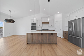 Photo 4 for 1214 E Highline Rd #208