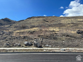 6221 W Fort Pierce Way MLS #2064870