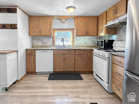 Photo 3 for 1500 E Hwy 491