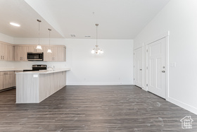 Photo 3 for 912 N Hemsworth Way #P301