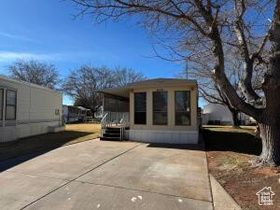 Photo 2 for 1160 E Telegraph St #213