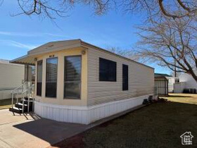 Photo 3 for 1160 E Telegraph St #213