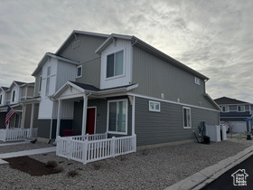 Photo 3 for 84 E Fairmont Pl #614