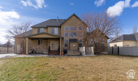 Photo 3 for 926 N 1875 West