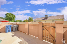Photo 4 for 441 E Sunland Dr #25