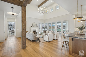 Photo 6 for 202 W Saddle View Ln
