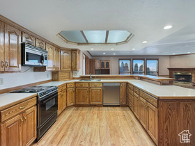 Photo 6 for 181 W Lomond Dr