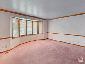 Photo 3 for 181 W Lomond Dr
