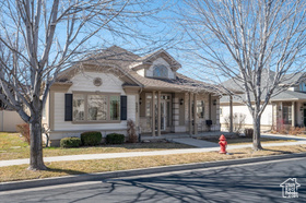Photo 3 for 6802 S Triumph Ln