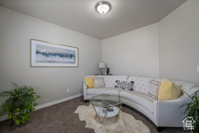Photo 4 for 721 S Jubilee Dr