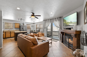 Photo 3 for 1808 W Fox Bay Dr #B202