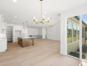 Photo 5 for 2387 E Canyon Crest Dr #44
