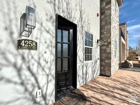 Photo 2 for 4258 W Cambridge Pkwy