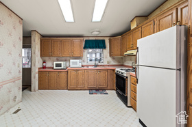 Photo 5 for 875 N Main St