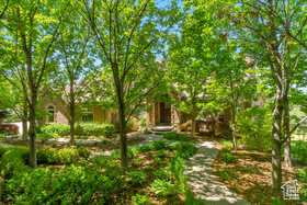 Photo 1 for 196 S Holly Dr