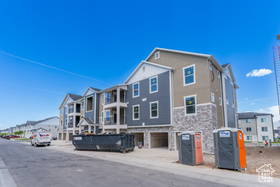 Photo 1 for 13687 S Hanley Ln #DD102