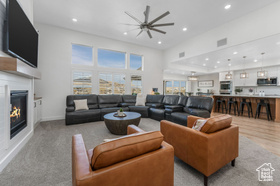 Photo 4 for 3065 E Lake Vista Dr