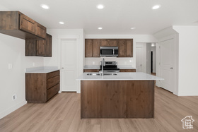 Photo 4 for 4002 S Woodland Ave #348