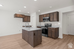 Photo 3 for 4002 S Woodland Ave #348