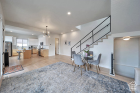 Photo 4 for 869 S Washington St #101