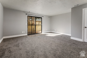 Photo 3 for 1325 S Lincoln Ave #19