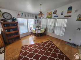 Photo 4 for 289 E Parkhill Way