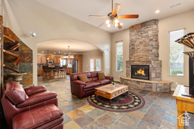 Photo 6 for 1815 N Red Mountain Dr