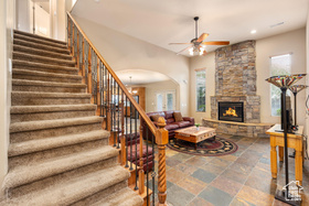 Photo 5 for 1815 N Red Mountain Dr