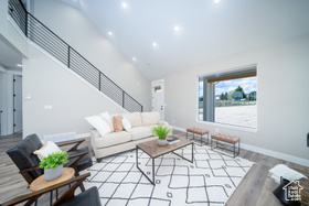 Photo 4 for 2678 S Eagle Dr #12