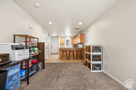 Photo 6 for 422 N Hodges Ln